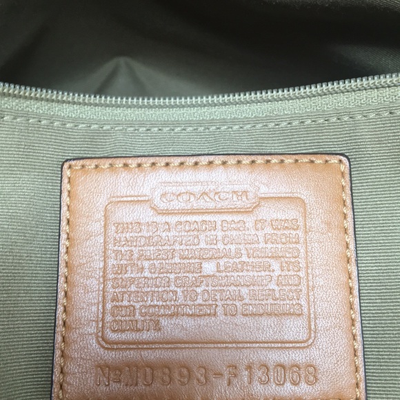 COACH Hampton Signature Carryall Satchel F13068 - Picture 3 of 16